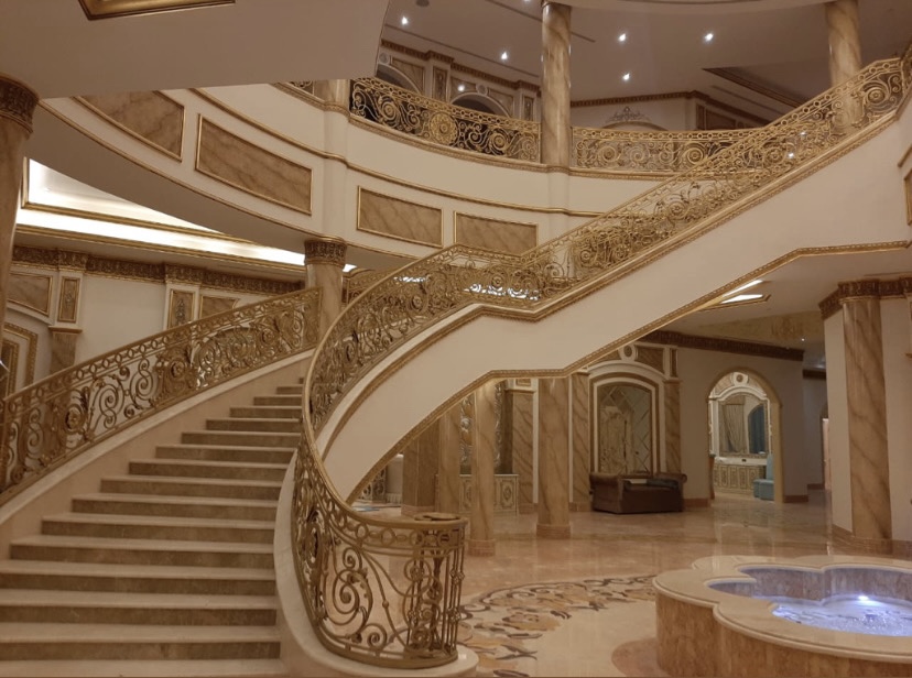 golden staircase Qatar